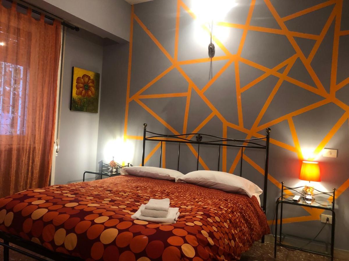 La Donna Garbata Bed & Breakfast Roma Eksteriør bilde